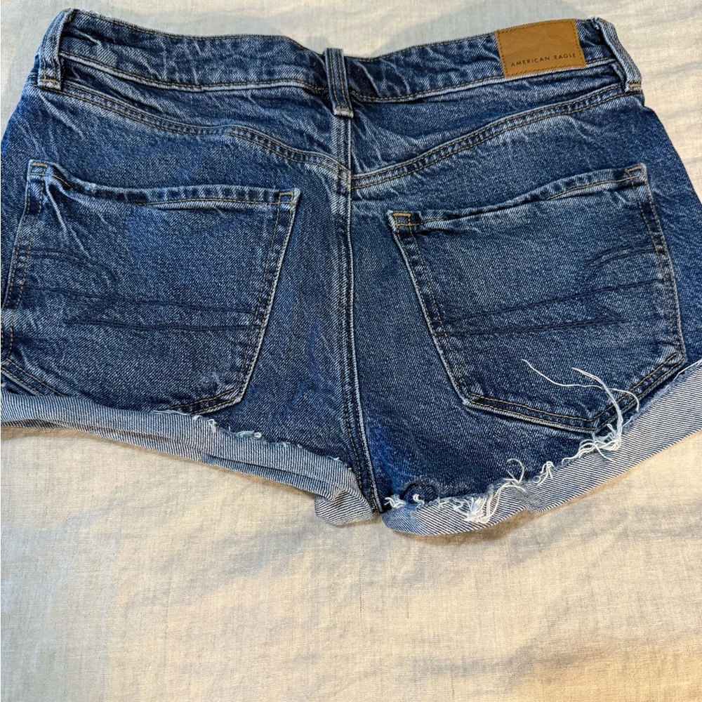 American Eagle Outfitters Women's Distressed Blue Jean Shorts size 6 - Picture 7 of 7